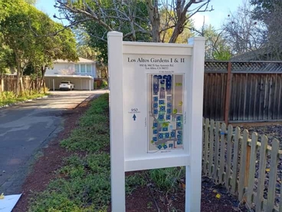 Monument & Site Signs Photo